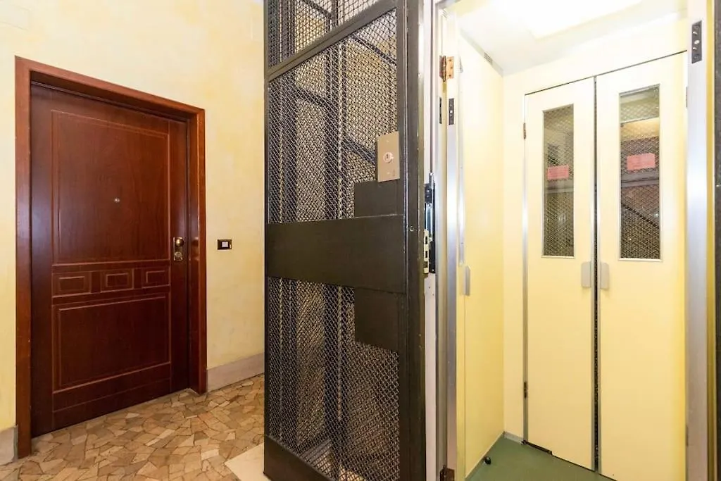 Il Nido Del Centro Storico-A Due Passi Dai Navigli E Dal Duomo Apartment Milan