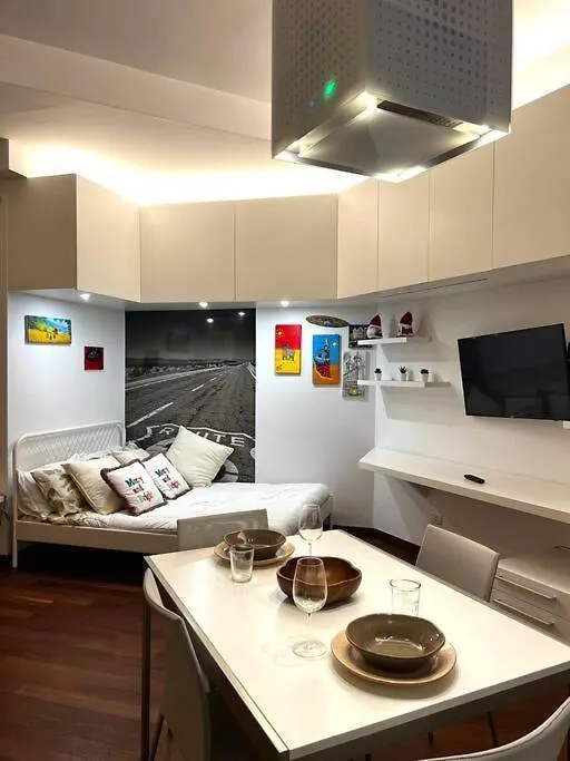 Il Nido Del Centro Storico-A Due Passi Dai Navigli E Dal Duomo Apartment Milan